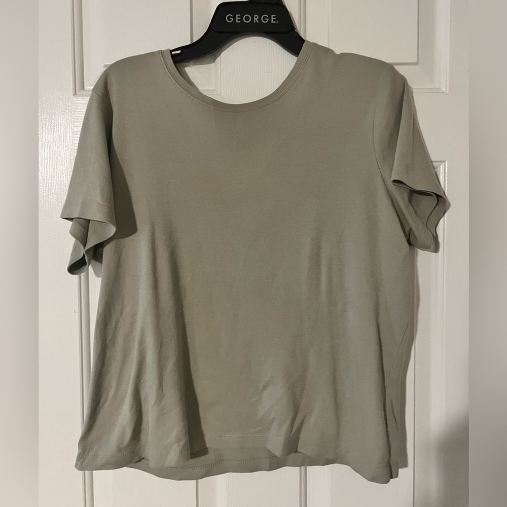 Women’s green T-Shirt